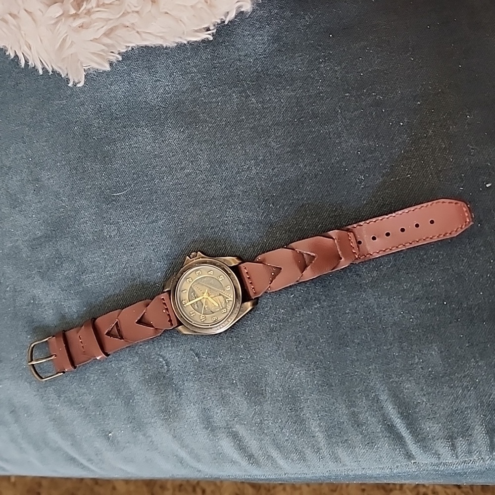 Vintage MILAN Repoussé Streamliner Train Railroad Watch - Picture 5 of 5